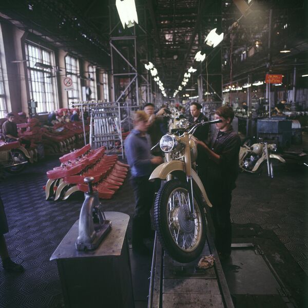 Need For Speed: 130 Years Ago First Iron Horse Hit the Streets - Sputnik International