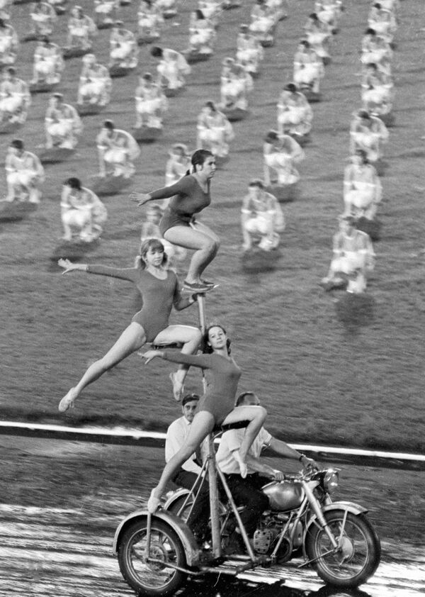 Need For Speed: 130 Years Ago First Iron Horse Hit the Streets - Sputnik International