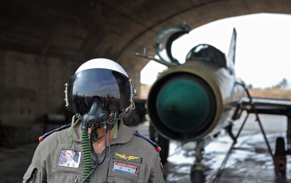 A Syrian pilot at the Hama airbase near the city of Hama, Syria's Hama Province. - Sputnik International