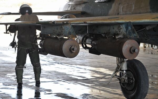 Syrian air bombs at the Hama airbase near the city of Hama, Syria's Hama Province. - Sputnik International