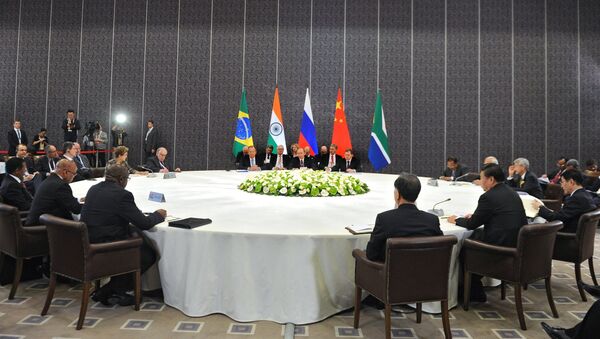 Russian President Vladimir Putin takes part in unofficial BRICS summit in Antalya - Sputnik International