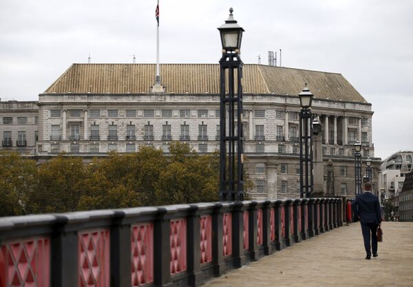 Thames House, the headquarters of the British Security Service (MI5) is seen in London, Britain October 22, 2015 - Sputnik International