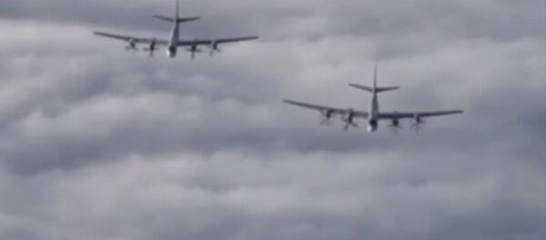 Russian Tupolev 95 long-range bombers launch a massive air strike on the Islamic State infrastructure in Syria Russian Tupolev 95 long-range bombers launch a massive air strike on the Islamic State infrastructure in Syria - Sputnik International