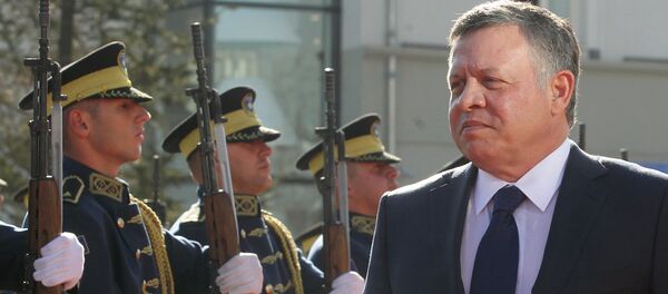 Jordan's King Abdullah inspects the honour guard in Pristina, Kosovo November 17, 2015 Jordan's King Abdullah inspects the honour guard in Pristina, Kosovo November 17, 2015 - Sputnik International