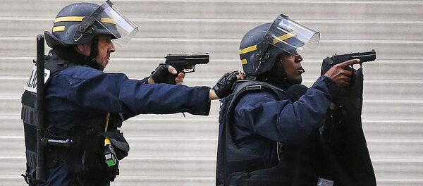 Police forces operate in Saint-Denis, a northern suburb of Paris Police forces operate in Saint-Denis, a northern suburb of Paris - Sputnik International
