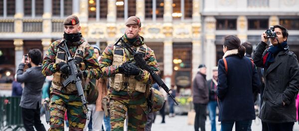 Belgian Army soldiers patrol in the picturesque Grand Place in the center of Brussels on Friday, Nov. 20, 2015. - Sputnik International