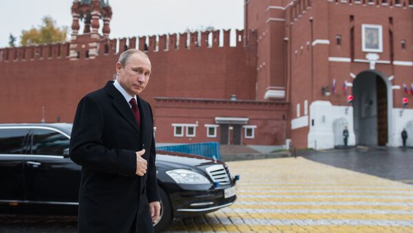 Russian President Vladimir Putin is seen here on Red Square, Moscow - Sputnik International