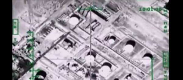 The PBS shows footage of Russian airstrikes against ISIL targets, passing them off as US airstrikes - Sputnik International