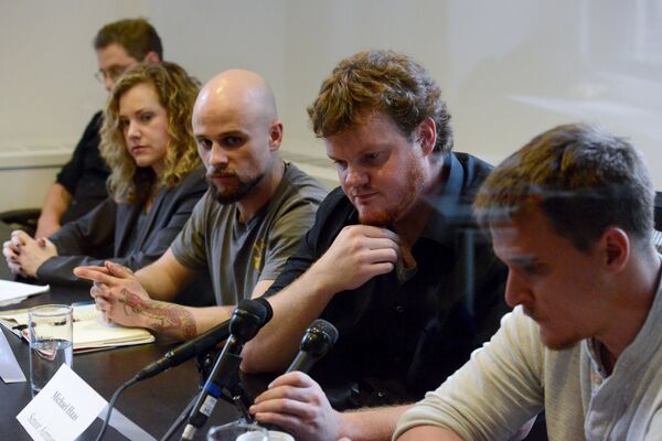 Former senior airmen Stephen Lewis (L), Michael Haas (2nd R) and Cian Westmoreland (R) together with lawyer Jesselyn Radack (2nd L) and Staff Sergeant Brandon Bryant take part in a news conference with former United States military drone operators in the Manhattan borough in New York November 19, 2015 Former senior airmen Stephen Lewis (L), Michael Haas (2nd R) and Cian Westmoreland (R) together with lawyer Jesselyn Radack (2nd L) and Staff Sergeant Brandon Bryant take part in a news conference with former United States military drone operators in the Manhattan borough in New York November 19, 2015 - Sputnik International
