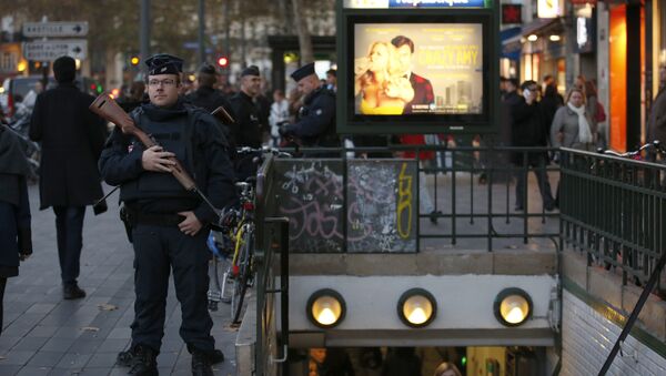 French gendarmes patrol at the metro station Republique near the Place de la Republique in Paris, on November 15, 2015 - Sputnik International