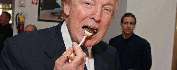 Trump eats. Trump eats. - Sputnik International