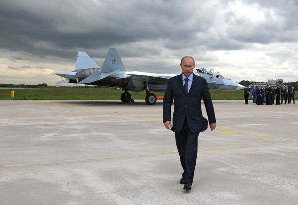 Prime Minister Vladimir Putin at the test if a T-50 fifth generation fighter - Sputnik International