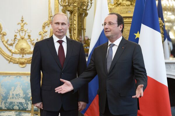 Russian President Vladimir Putin, left, and French President Francois Hollande. Russian President Vladimir Putin, left, and French President Francois Hollande. - Sputnik International
