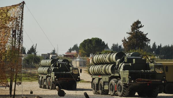 The S-400 on combat duty in Latakia, Syria ensuring the safety of the Russian air group. The system was deployed after a Turkish Air Force jet shot down a Russian Su-24M bomber jet flying a combat mission against Islamist militants in November 2015. - Sputnik International