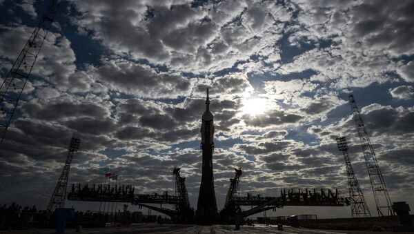 Soyuz TMA-18M spacecraft rolled out to launch pad at Baikonur Cosmodrome - Sputnik International