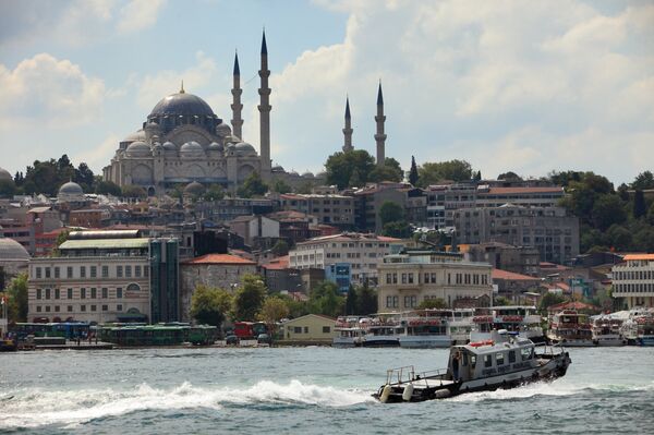 View of the Blue Mosque across the Bosphorus, Istanbul - Sputnik International