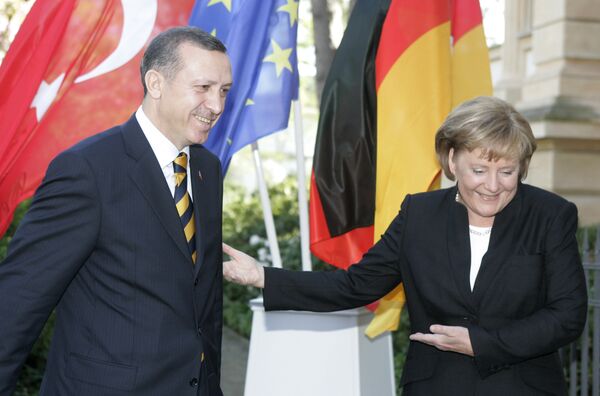 German Chancellor Angela Merkel meets with Turkish President Tayyip Erdogan. - Sputnik International