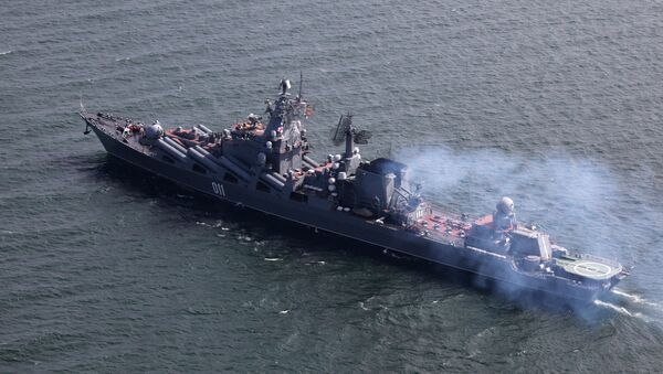 The guided missile cruiser Varyag of the Russian Pacific Fleet - Sputnik International
