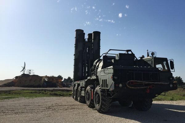 Russia deploys S-400 air defence missile system in Syria Russia deploys S-400 air defence missile system in Syria - Sputnik International