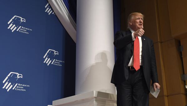 Republican presidential candidate Donald Trump arrives to speak at the Republican Jewish Coalition Presidential Forum. - Sputnik International