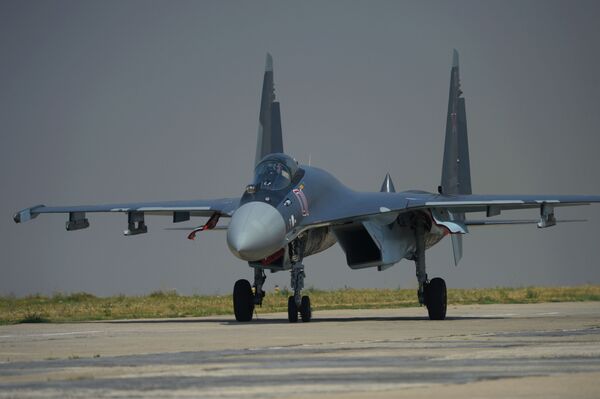 Winged Death: Su-34 and Su-35 Russian Military Aircraft - Sputnik International