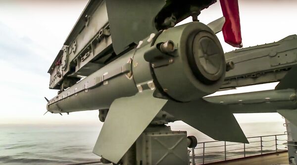 In this photo made from the footage taken from Russian Defense Ministry official web site on Friday, Nov. 27, 2015, the Osa missile defense system on the Russian missile cruiser Moskva is seen near the shore of Syria’s province of Latakia, Syria - Sputnik International