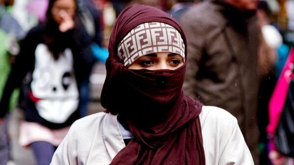Muslim woman, Canterbury, UK - Sputnik International