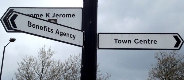 Fingerpost in Walsall, UK - Sputnik International