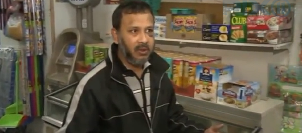 Man beats Muslim store owner in Astoria; police investigates attack as hate crime (print screen) - Sputnik International