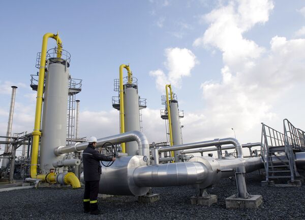 A Turkish technician checks the valves at a natural gas storage facility in Silivri, near Istanbul, Turkey. file photo A Turkish technician checks the valves at a natural gas storage facility in Silivri, near Istanbul, Turkey. file photo - Sputnik International