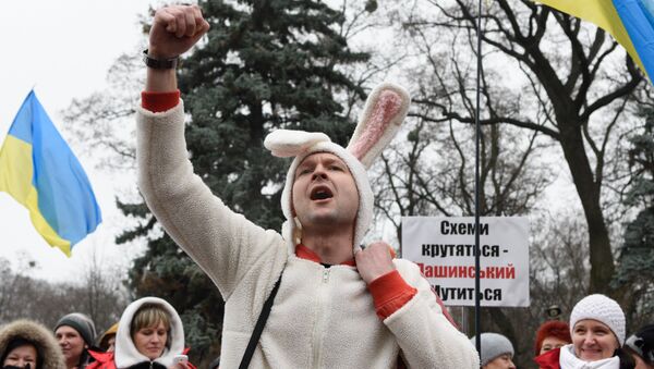 Protesters rally to demand Ukraine's government should resign - Sputnik International