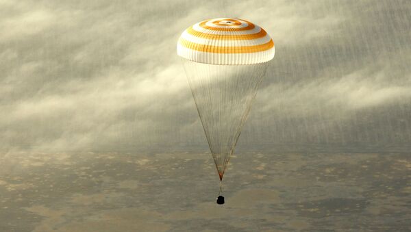Soyuz descent module. File photo - Sputnik International