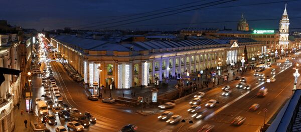 View of the Apraksin Dvor and Nevsky Prospect in St. Petersburg. View of the Apraksin Dvor and Nevsky Prospect in St. Petersburg. - Sputnik International