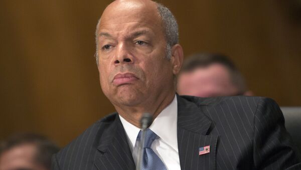 Homeland Security Secretary Jeh Johnson testifes before the Senate Homeland Security and Governmental Affairs Committee for a hearing on threats to the United States in Washington DC, October 8, 2015 - Sputnik International