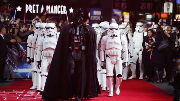 Actors dressed as Stormtroopers and Darth Vader arrive at the European premiere of the film 'Star Wars: The Force Awakens ' in London. - Sputnik International