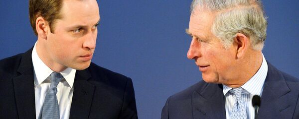 Britain's Prince William, left and Prince Charles, talk, during the Illegal Wildlife Trade Conference held in London, Thursday Feb. 13, 2014. - Sputnik International