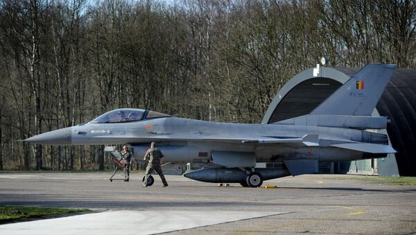 Belgian F-16 jet - Sputnik International
