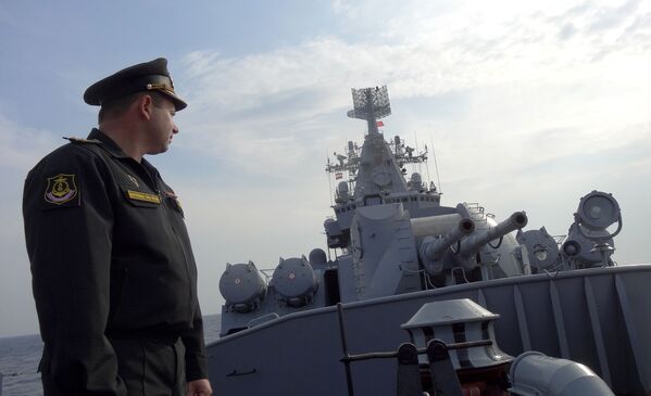 Russian Naval Power: Missile Cruiser Moskva Guards Syrian Shores - Sputnik International