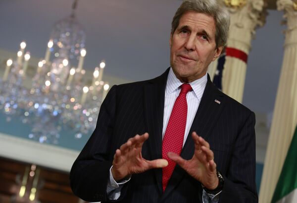 US Secretary of State John Kerry talks to the media at the State Department in Washington on December 16, 2015 - Sputnik International