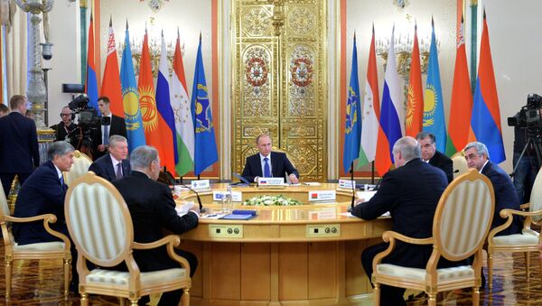 Russian President Vladimir Putin participates in CSTO and Supreme Eurasian Economic Council summits in Moscow - Sputnik International