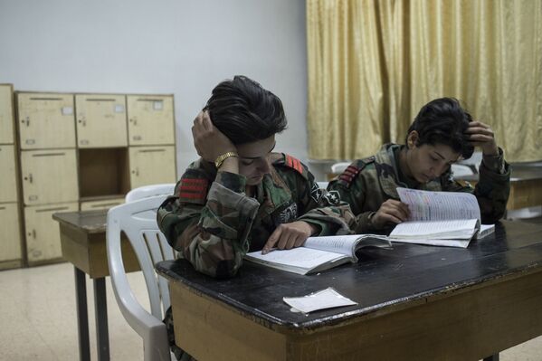 Lionesses for National Defense: Syrian All-Female Force - Sputnik International