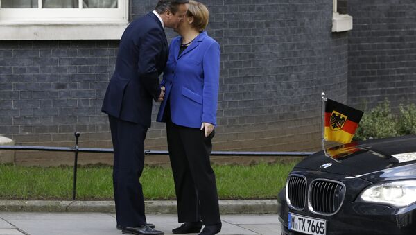 Cameron and Merkel secret meeting - Sputnik International