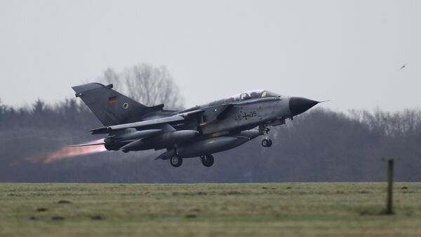 A German air force Tornado jet takes off from the German army Bundeswehr airbase in Jagel, northern Germany December 10, 2015 - Sputnik International