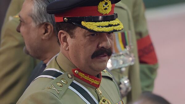 Pakistan's army chief Raheel Sharif (C) arrives to attend a ceremony to mark the country's Independence Day in Islamabad on August 14, 2015 - Sputnik International