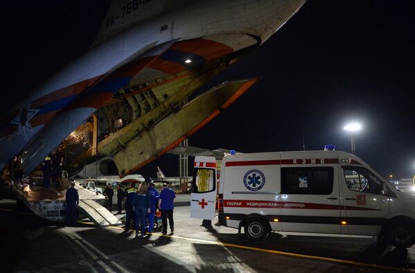 Battling Disasters, Saving Lives: Emergency Rescue Workers of Russia - Sputnik International