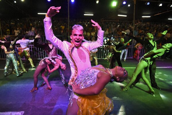 Festival of Dance: Salsa Parade in Colombia - Sputnik International