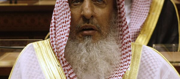 Sheikh Abdul Aziz al-Sheikh, the Saudi grand mufti listens to a speech of King Abdullah of Saudi Arabia at the Consultative Council in Riyadh, Saudi Arabia, Tuesday, March 24, 2009. Sheikh Abdul Aziz al-Sheikh, the Saudi grand mufti listens to a speech of King Abdullah of Saudi Arabia at the Consultative Council in Riyadh, Saudi Arabia, Tuesday, March 24, 2009. - Sputnik International