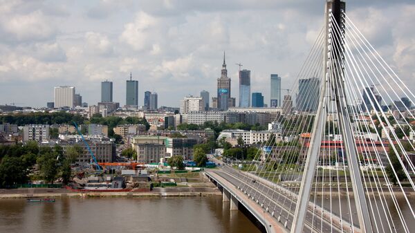 A view of the Swietokrzyski Bridge over the river Vistula, Warsaw. - Sputnik International