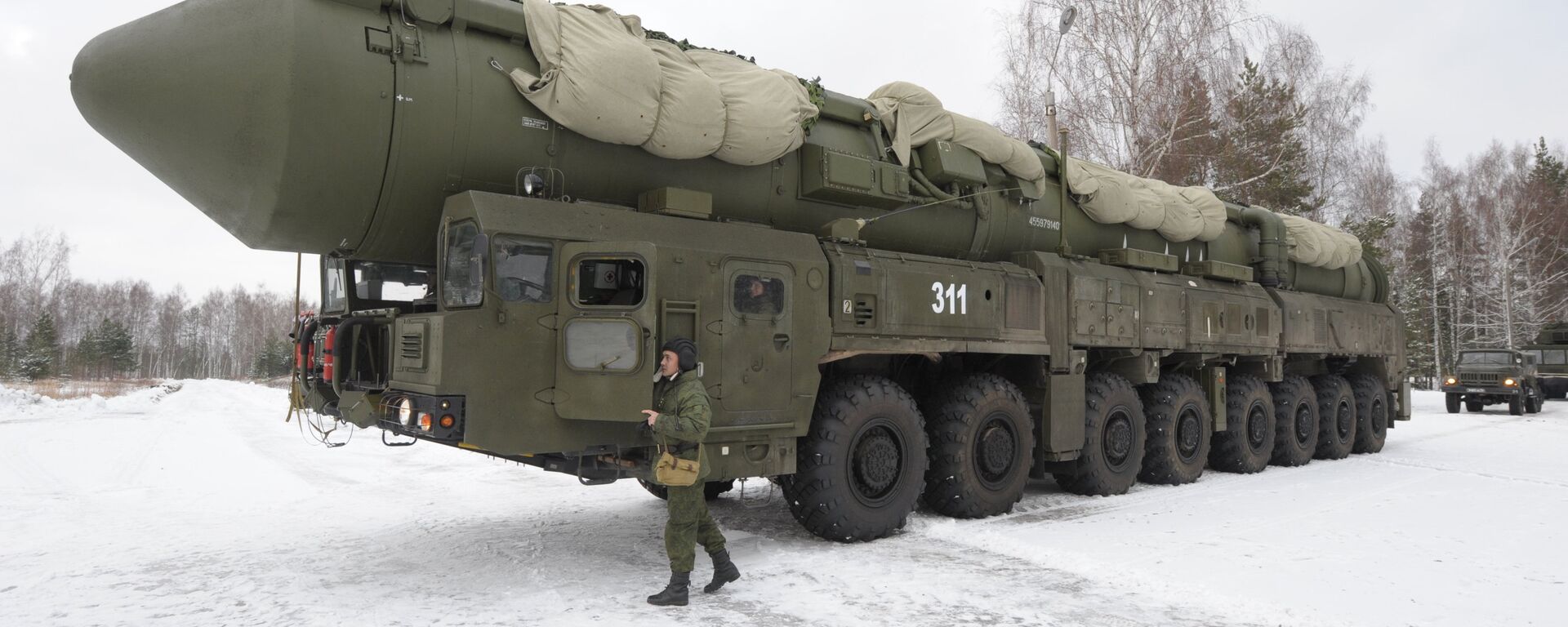 Mobile launcher 'Yars' missile system on the territory of Teykovo air defence missile formation in Ivanovo region. - Sputnik International, 1920, 06.02.2019
