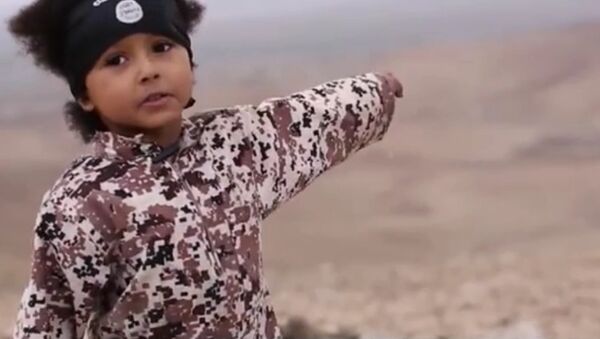 Jihadi Junior featured in latest Daesh video - Sputnik International